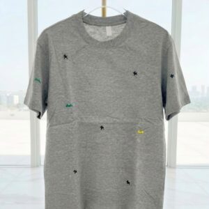 Men's/women's crew neck embroidered T-shirt.